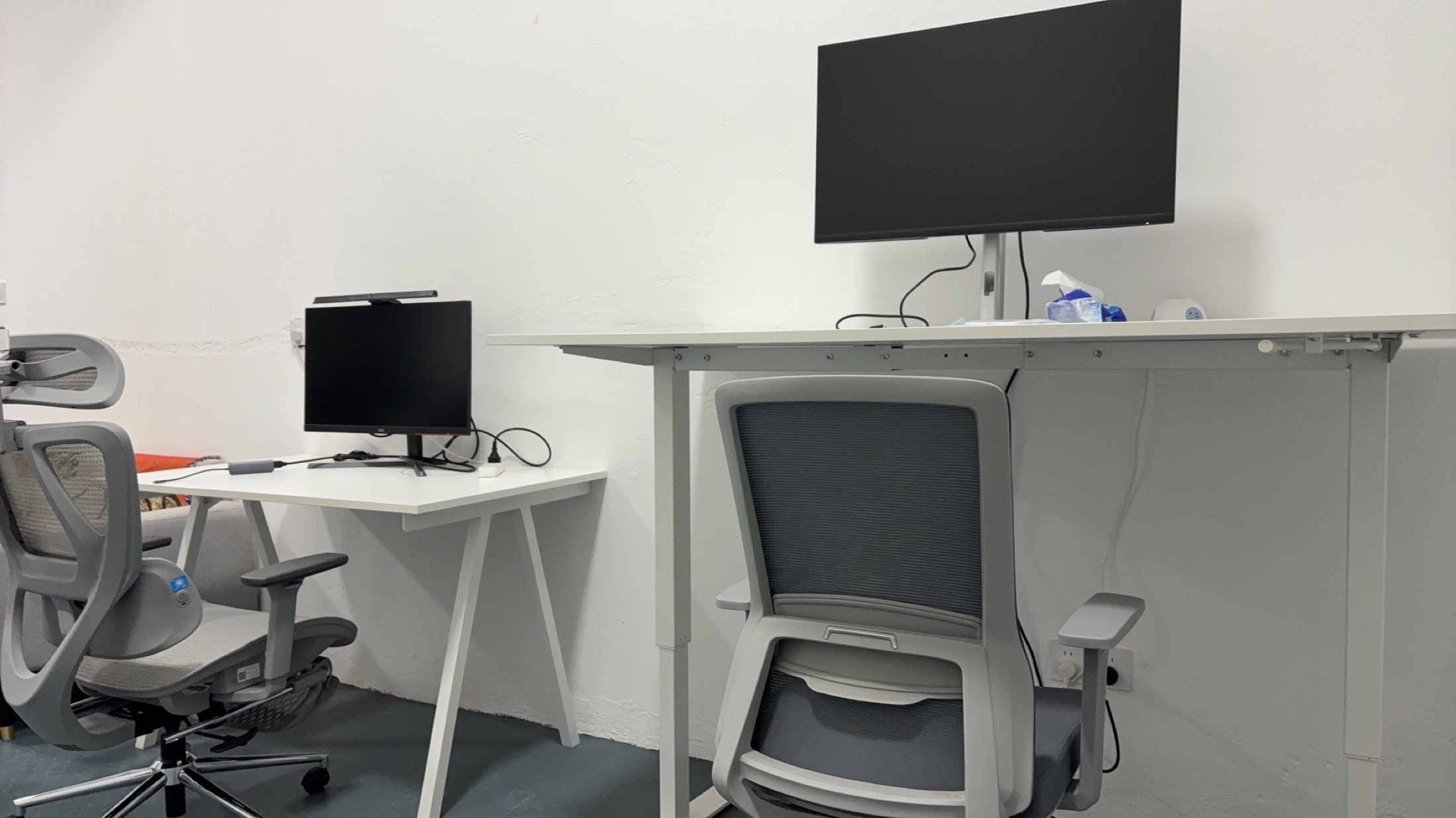 Flexible desk with laptop